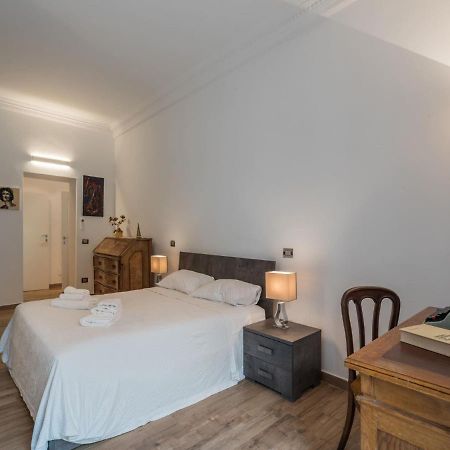 The Best Rent - Elegant Three-Bedroom Apartment A Few Steps From Fontana Di Trevi Exterior photo