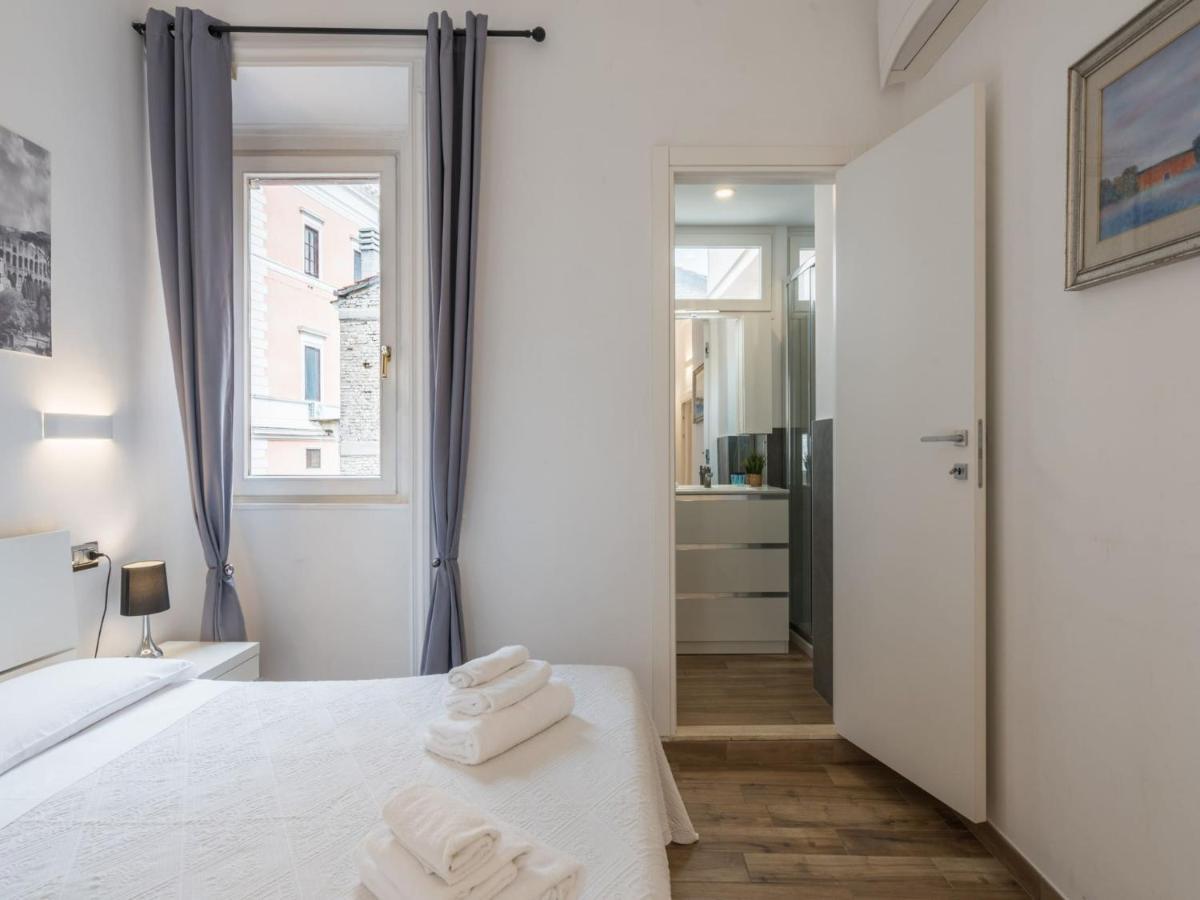 The Best Rent - Elegant Three-Bedroom Apartment A Few Steps From Fontana Di Trevi Exterior photo